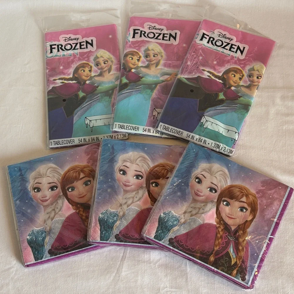 Disney Frozen Tableware Set Napkins/Tablecloths -  Lot of 3